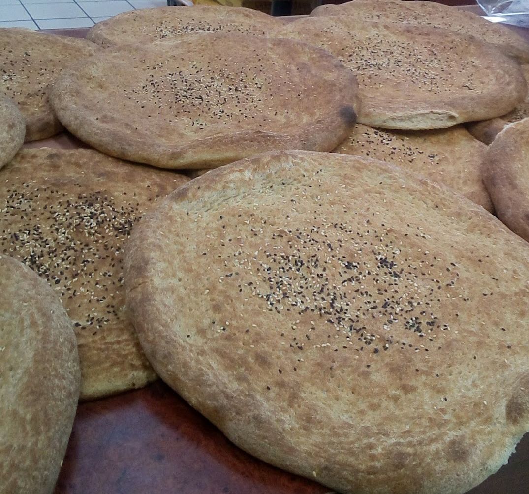 Freshly baked Afghan Naan-e Afghani bread